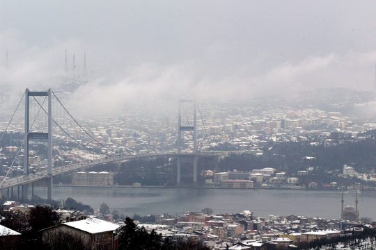 Brücke über den Bosporus in Istanbul (Illustrationsbild: Tolga Bozoglu/EPA)