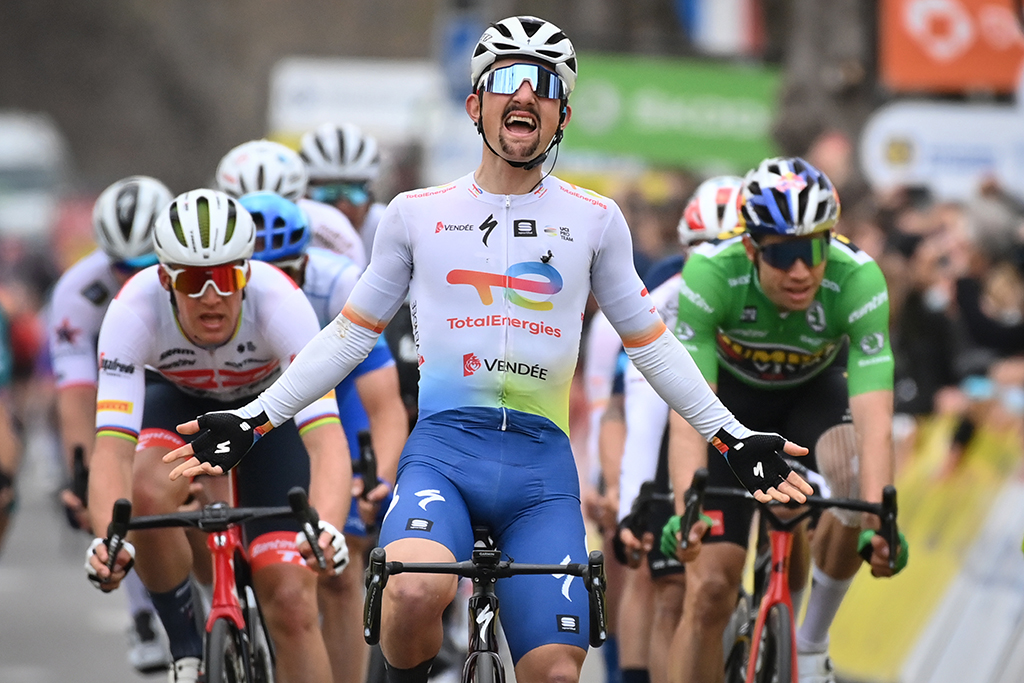 Mathieu Burgaudeau gewinnt die sechste Etappe von Paris-Nizza