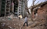 Zerstörtes Wohngebiet in Chernihiv (Bild: Dimitar Dilkoff/AFP)