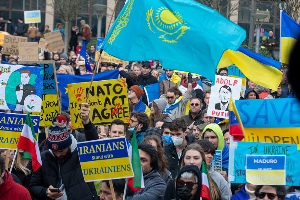 Demonstration in Brüssel für Solidarität mit der Ukraine (Bild: Nicolas Maeterlinck/Belga)