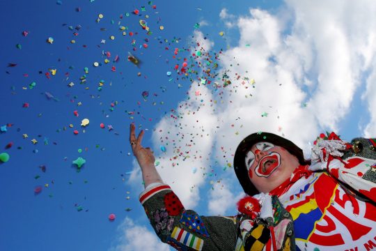 Karneval (Illustrationsbild: Arne Dedert/EPA)