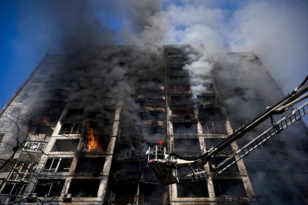 Hochhaus in Kiew am Dienstag (Bild: Aris Messinis/AFP)