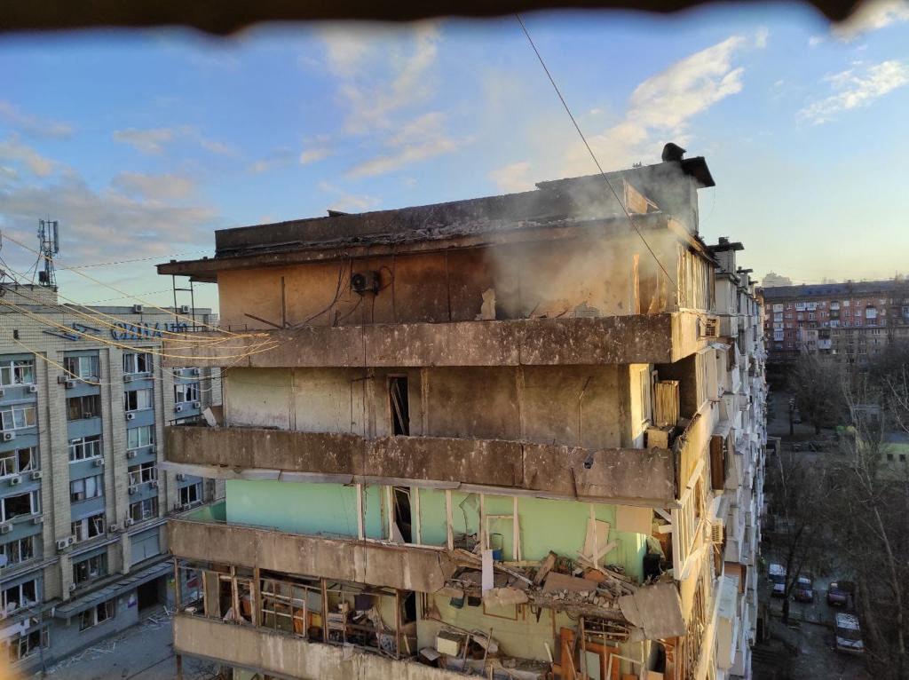 Zerstörtes Haus in Kiew (Bild: Handout/State Emergency Service of Ukraine/AFP"