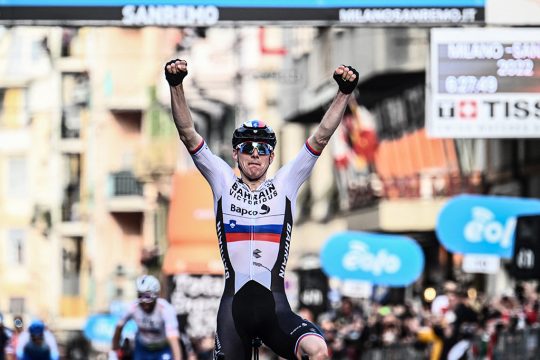 Matej Mohoric gewinnt Mailand-Sanremo