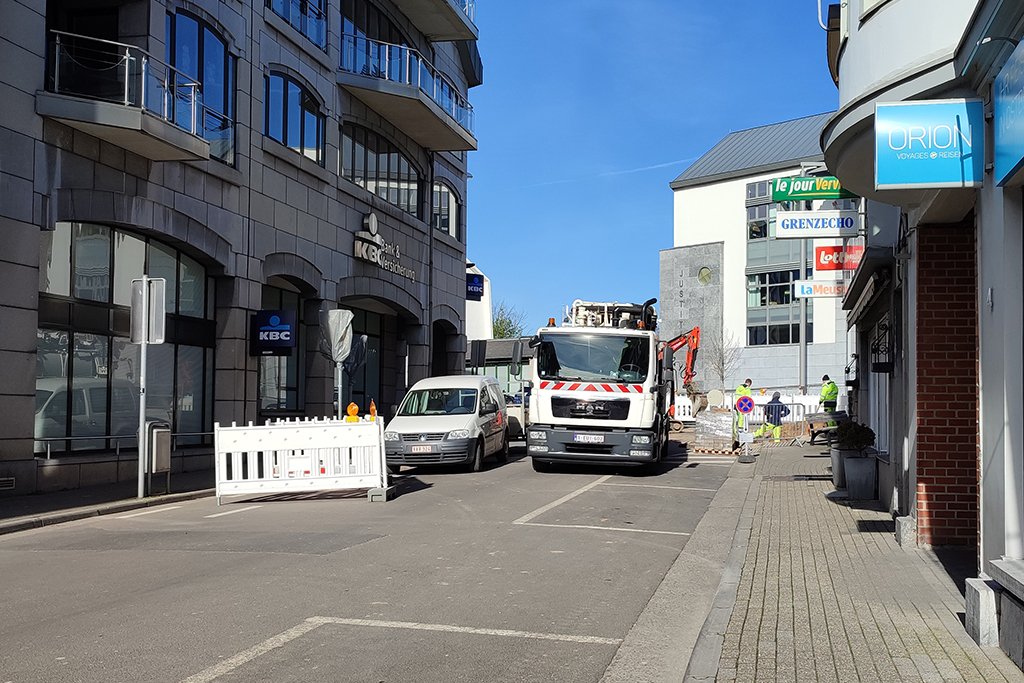 Arbeiten an der Kreuzung Paveestraße - Vervierser Straße in Eupen