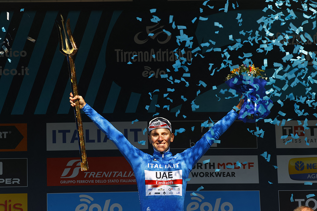 Pogacar gewinnt Tirreno-Adriatico (Bild: Luca Bettini/AFP)