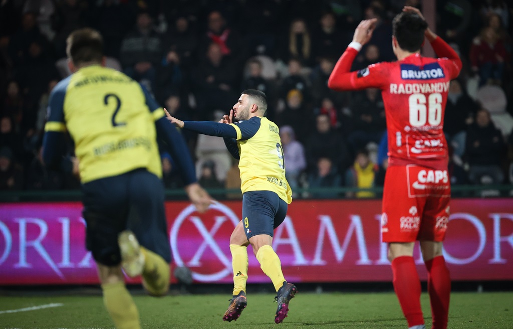 Lange unsichtbar, am Ende aber wieder spielentscheidend: Union-Goalgetter Deniz Undav beim 3:2 in Kortrijk (Bild: Virginie Lefour/Belga)