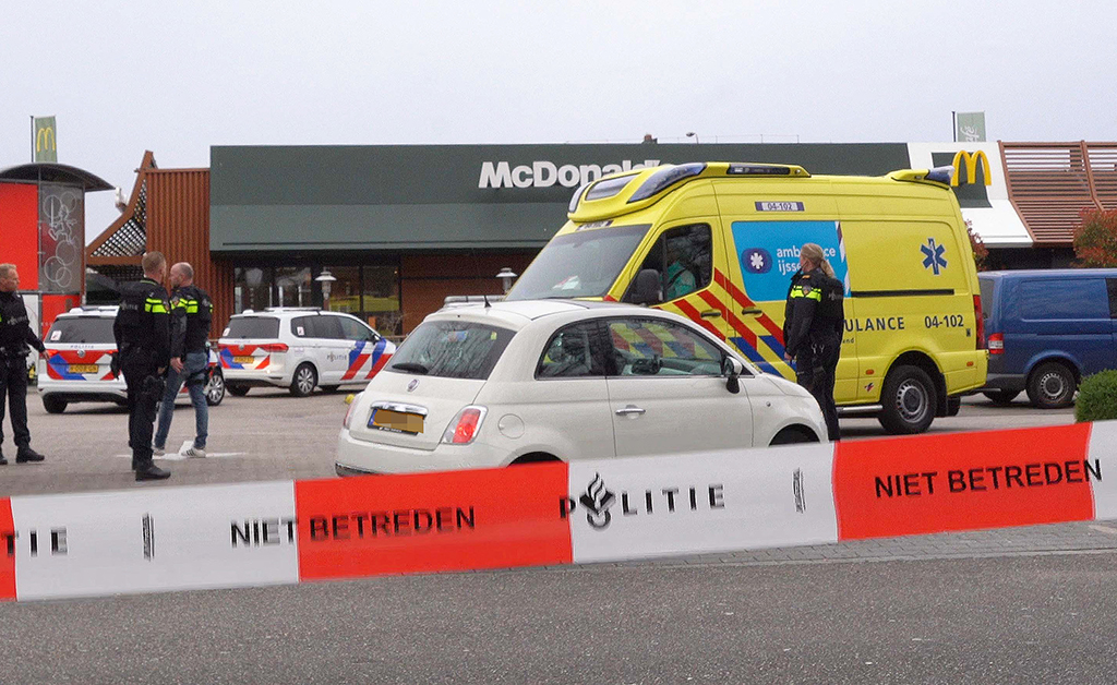 Zwei Tote nach Schießerei in McDonald's-Filiale in Zwolle