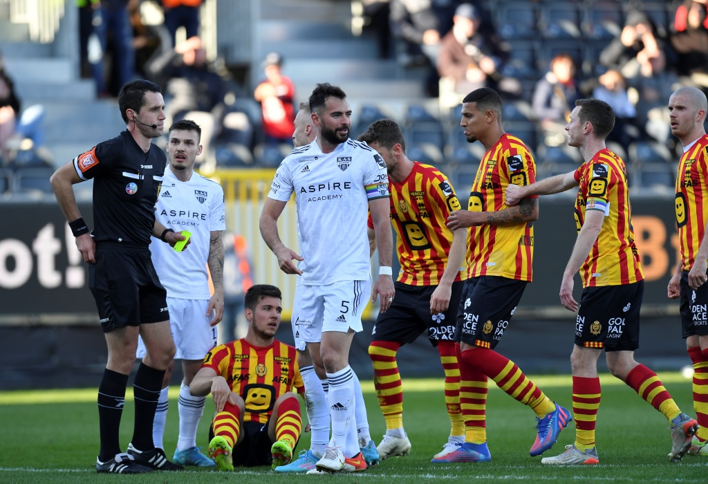 Eupen's Jordi Amat receives a second yellow card from referee Jasper Vergoote and during a soccer match between KAS Eupen and KV Mechelen, Saturday 19 March 2022 in Eupen, on day 32 (out of 34) of the 2021-2022 'Jupiler Pro League' first division of the Belgian championship. BELGA PHOTO JOHN THYS