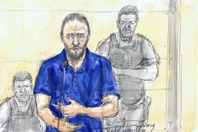 Salah Abdeslam am 14. April vor Gericht in Paris (Skizze: Benoit Peyrucq/AFP)