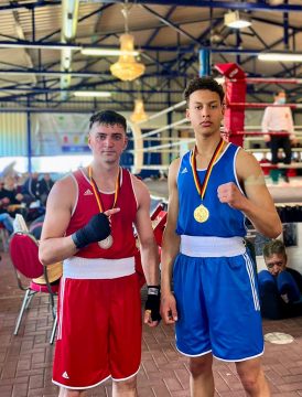 Aimane Benlahbib (r.) vom Kgl. Boxring Eupen (Bild: privat)