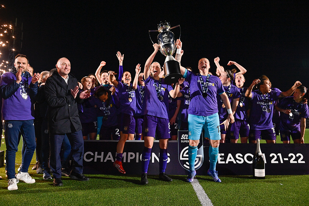 Anderlecht Women feiern den Landesmeistertitel