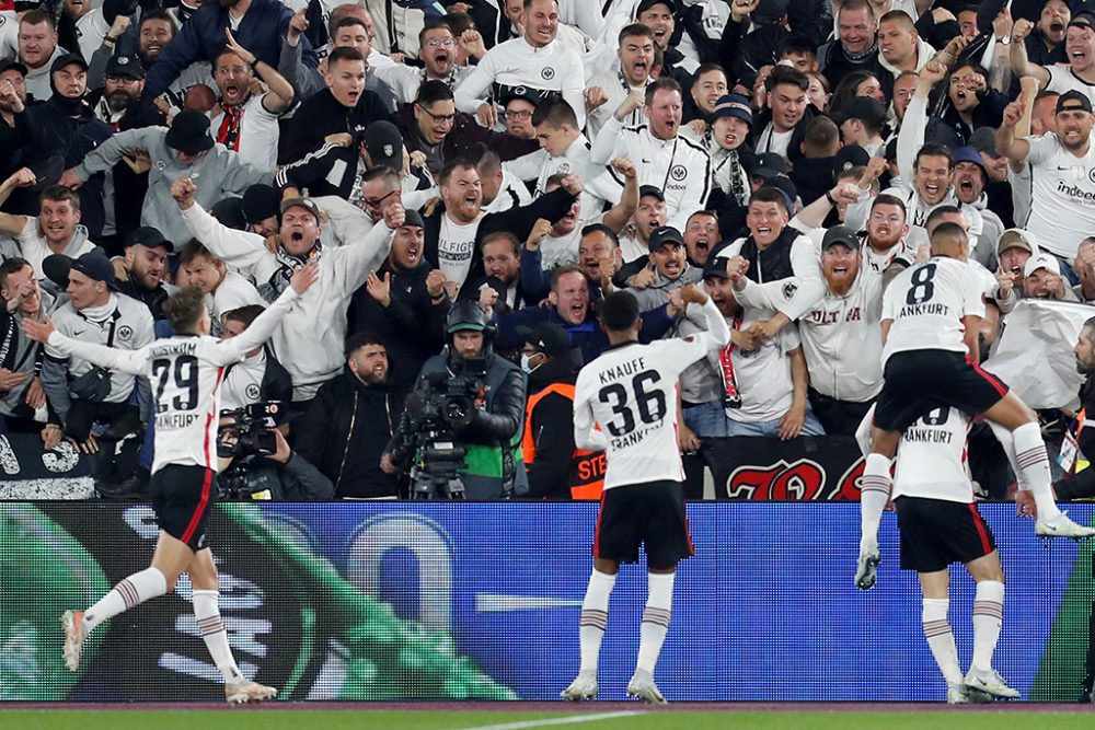 Frankfurt gewinnt bei West Ham United (Bild: Ian Kington/Ikimages/AFP))