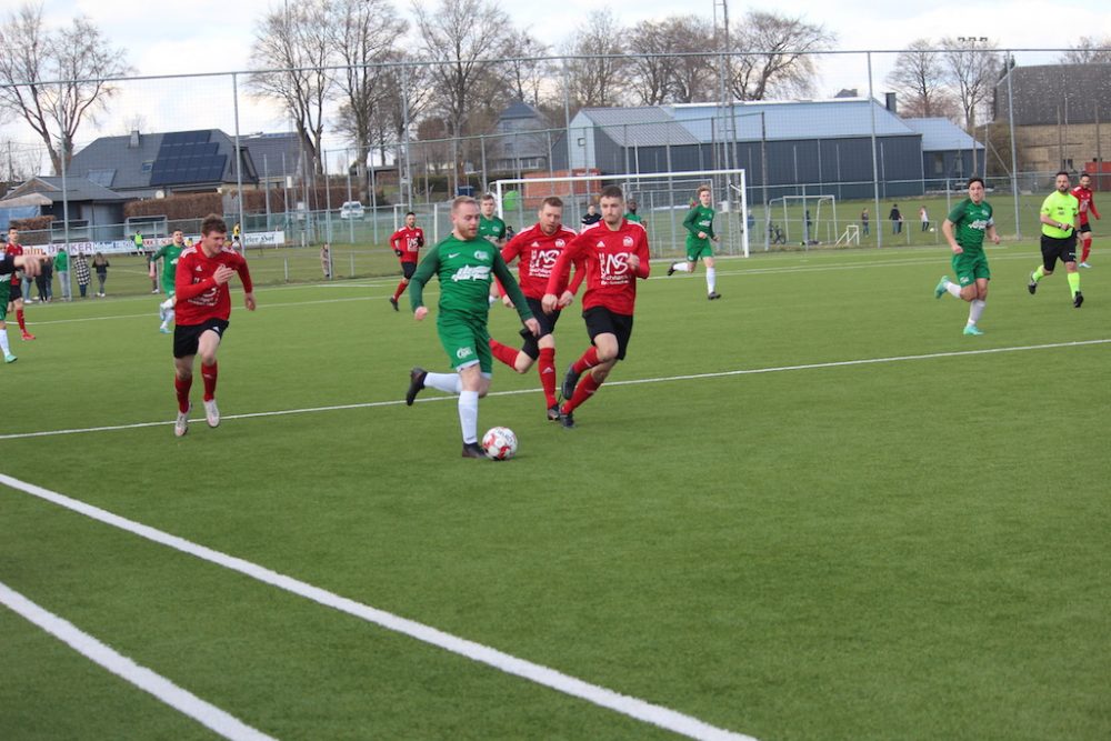 Honsfeld rettet spät einen Punkt gegen Amel (Bild: Marvin Worms/BRF)