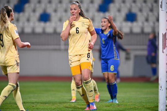 Red Flames lösen Pflichtaufgabe im Kosovo (Bild: David Catry/Belga)