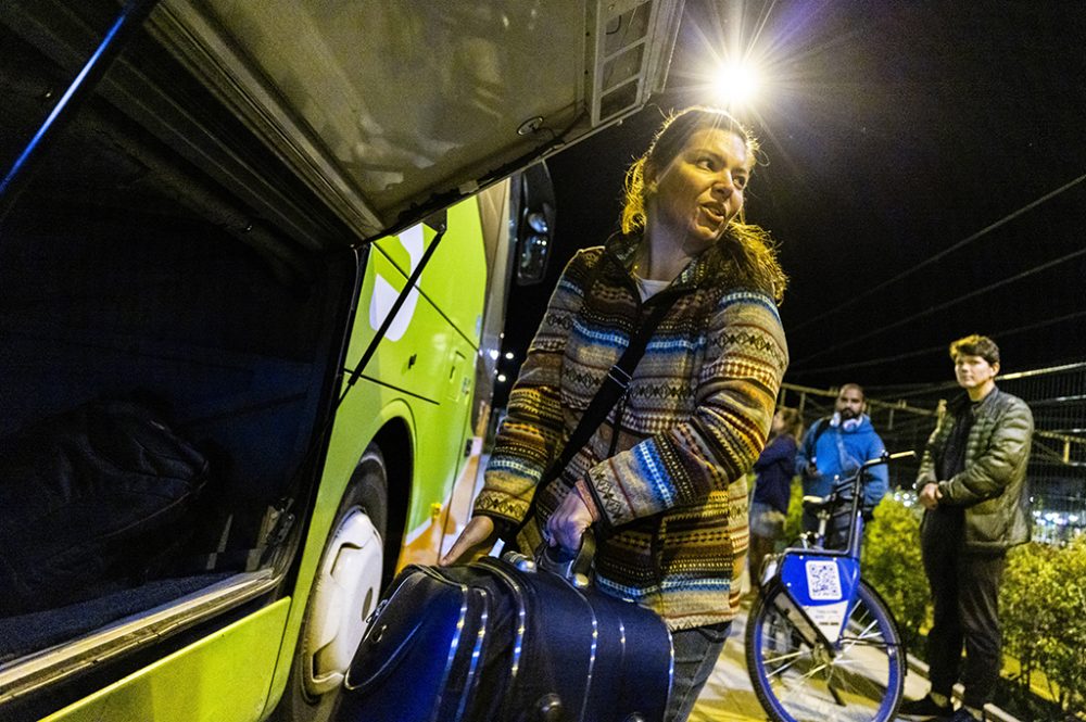 Zweite Station des Fernbusses Brüssel - Ukraine in Maastricht (Bild: Marcel van Hoorn/AFP)