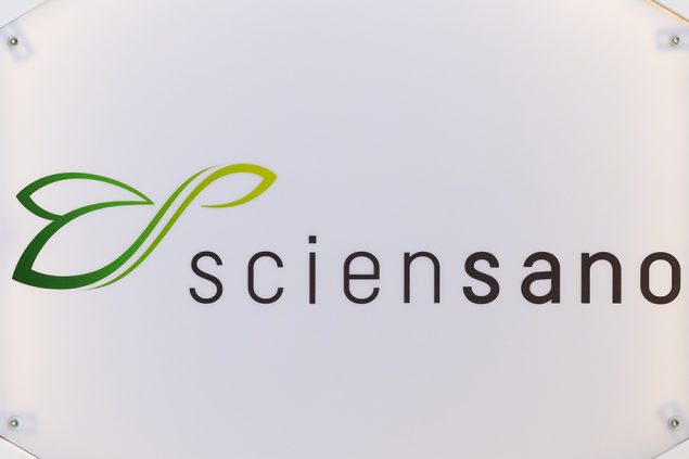 Sciensano-Logo am Institut in Brüssel