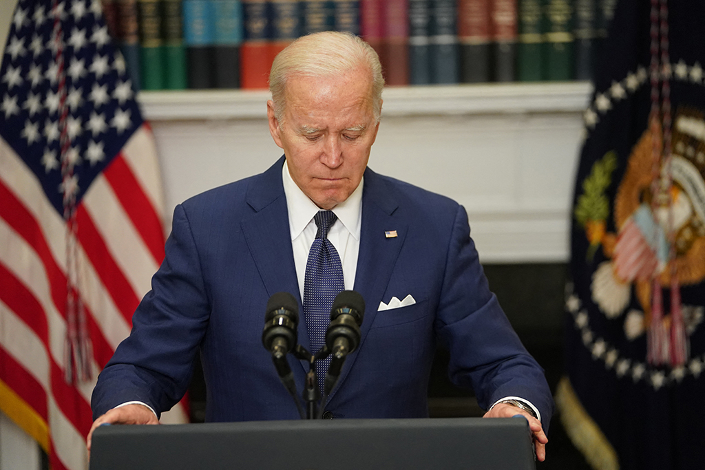 US-Präsident Joe Biden zeigte sich nach dem Schulmassaker deutlich betrübt (Bild: Stefani Reynolds/AFP)