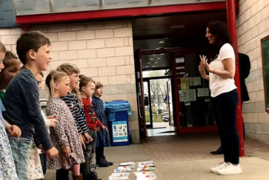 Christina Feltes: Video zu Frieden gewünscht