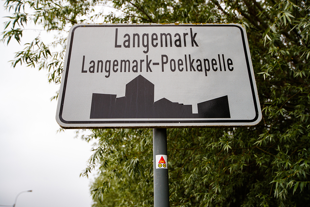 Ortsschild von Langemark (Bild: Kurt Desplenter/Belga)