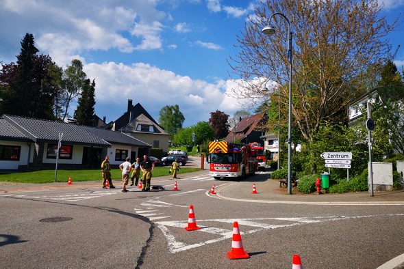 Die Rodter Straße ist gesperrt worden (Bild: Raffaela Schaus/BRF)