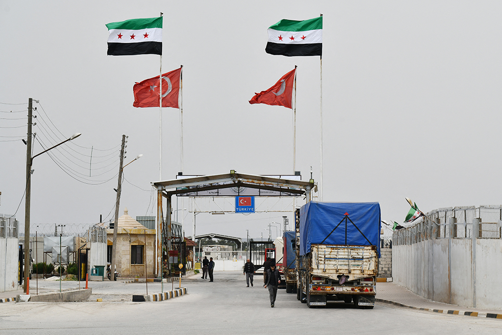 Syrisch-türkische Grenze in der Nähe der Stadt Azaz (Bild: Rami al Sayed/AFP)