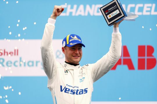 Stoffel Vandoorne fährt beim E-Prix in Berlin auf Platz drei