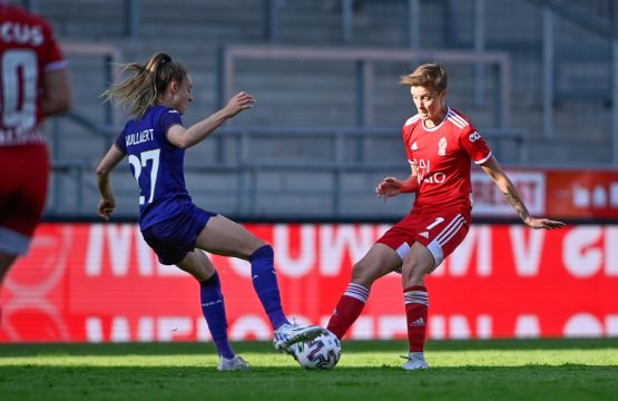 Anderlecht Women's Tessa Wullaert and Standard's Maurane Marinucci fight for the ball during the Belgian Cup final game between RSC Anderlecht women and Standard Femina de Liege, Saturday 14 May 2022, in Mechelen. BELGA PHOTO DAVID CATRY