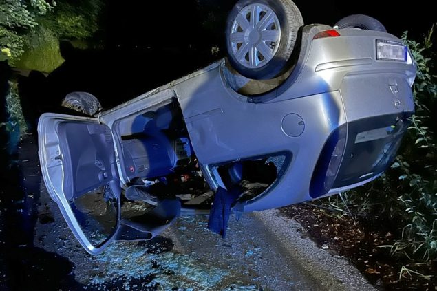 Unfall in Lammersdorf (Bild: Polizei Aachen)