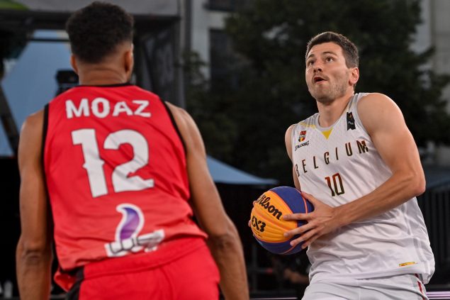 Belgiens Maxime Depuydt im Duell mit dem Ägypter Moaz Ayman (Bild: Dirk Waem/Belga)
