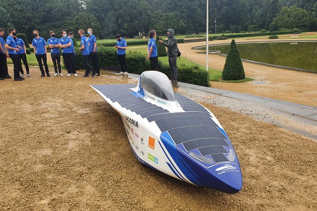 Solar-Fahrzeug "Bluepoint Atlas" (Bild: Emiel Carter/Belga)