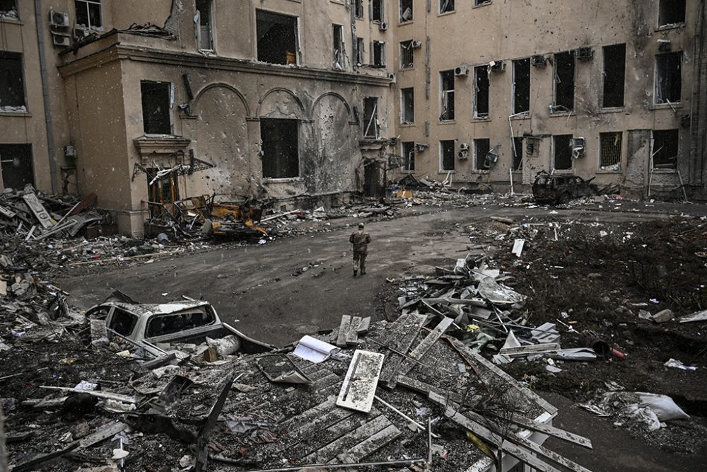 Ukrainischer Soldat in Charkiw (Bild: Aris Messinis/AFP)