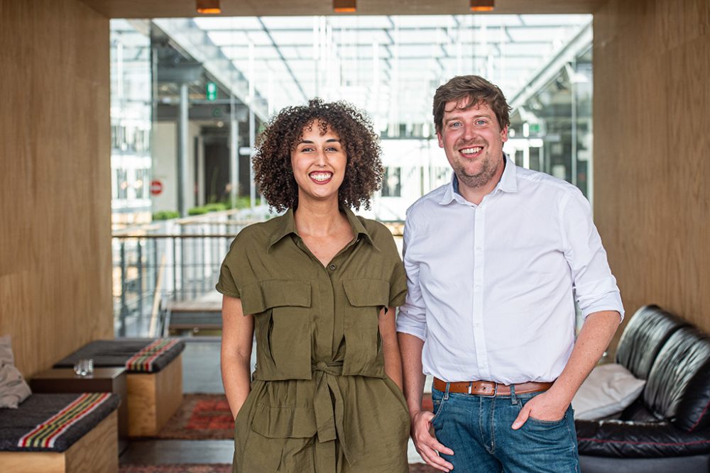 Jeremie Vaneeckhout und Nadia Naji von Groen (Bild: Jonas Roosens/Belga)