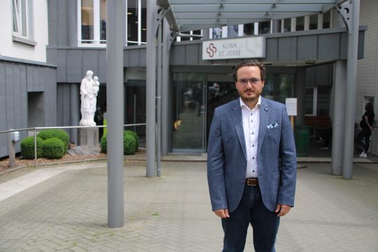 Der Generaldirektor der St. Josef Klinik in St. Vith Gäetan Dumoulin