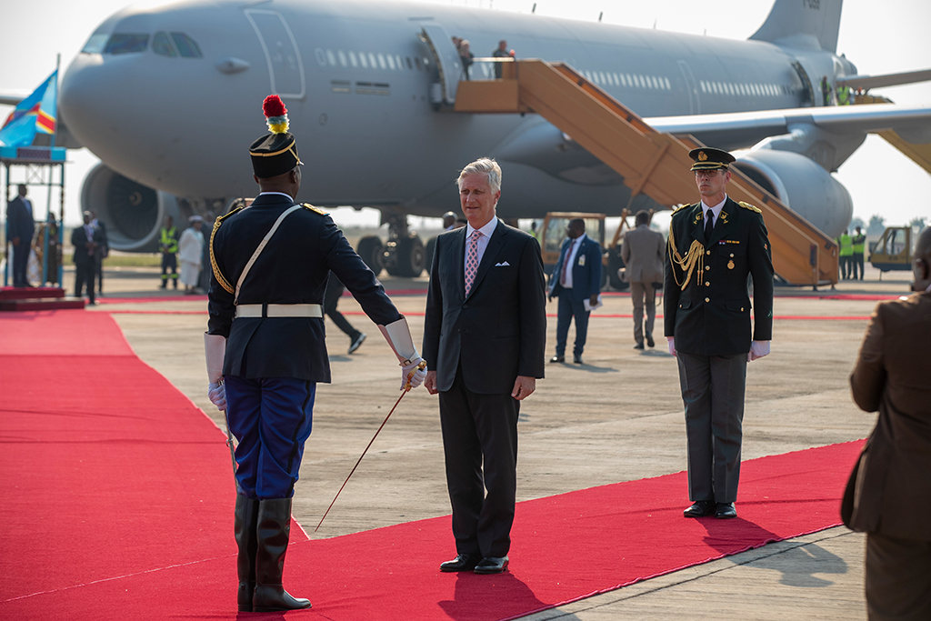 König Philippe bei seiner Ankunft in der Demokratischen Republik Kongo (Bild: Nicolas Maeterlinck/Belga)