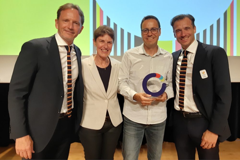 BOIK-Präsident Jean-Michel Saive, Nathalie Beerden und Alexander Fickers von LOS, Cédric Van Branteghem vom BOIK (Bild: LOS)