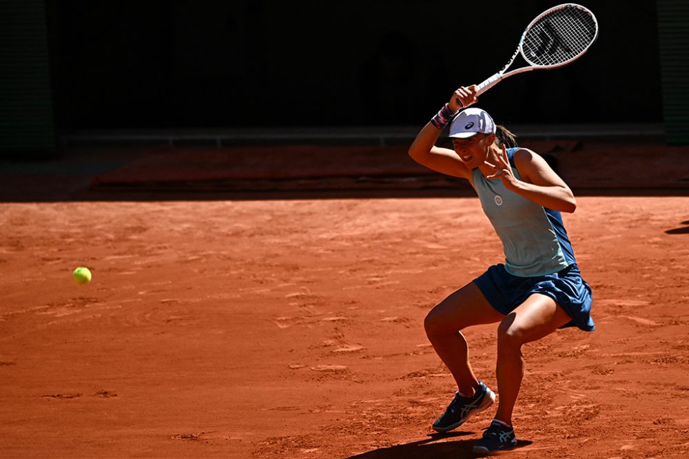 Iga Swiatek steht im Halbfinale von Roland Garros (Bild: Anne-Christine Poujoulat/AFP)