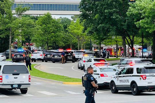 Die Tat ereignete sich in einem Krankenhaus der Stadt Tulsa im US-Bundesstaat (Bild: Tulsa Police Department/AFP)