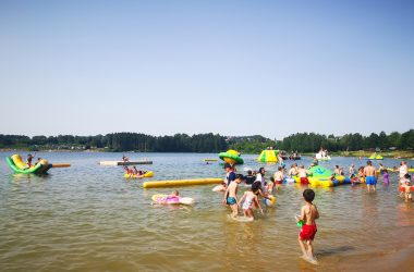 Badespaß am Venntastic Beach in Worriken (Bild: Raffaela Schaus/BRF)