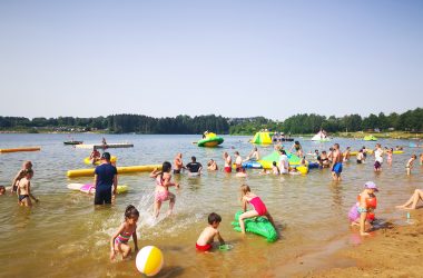 Badespaß am Venntastic Beach in Worriken