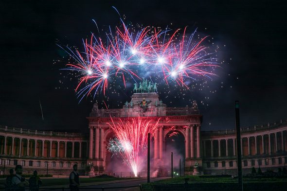 Feuerwerk zum Nationalfeiertag 2022 in Brüssel (Bild: Hatim Kaghat/Belga)