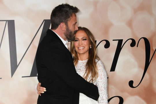 Ben Affleck und Jennifer Lopez am 8.2.2022 in Los Angeles (Bild: Valerie Macon/AFP)