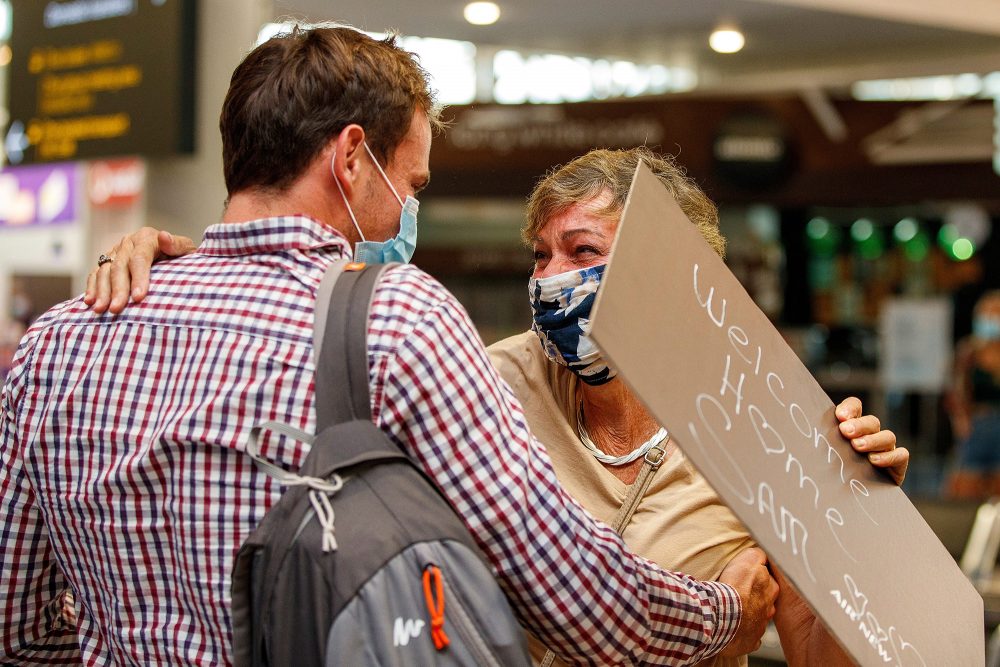 Wiedersehen am Auckland Airport (Bild: David Rowland/AFP)