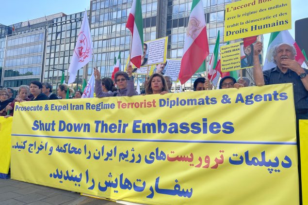 Protest gegen belgisch-iranisches Abkommen in Brüssel (Bild: Nils Quintelier/Belga)