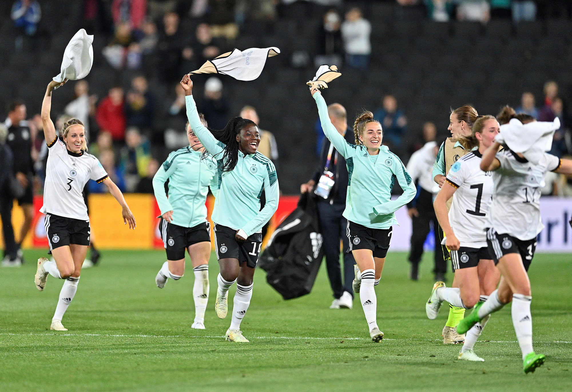 Deutsche Fußballerinnen im EM-Finale (Bild: Justin Tallis/AFP)