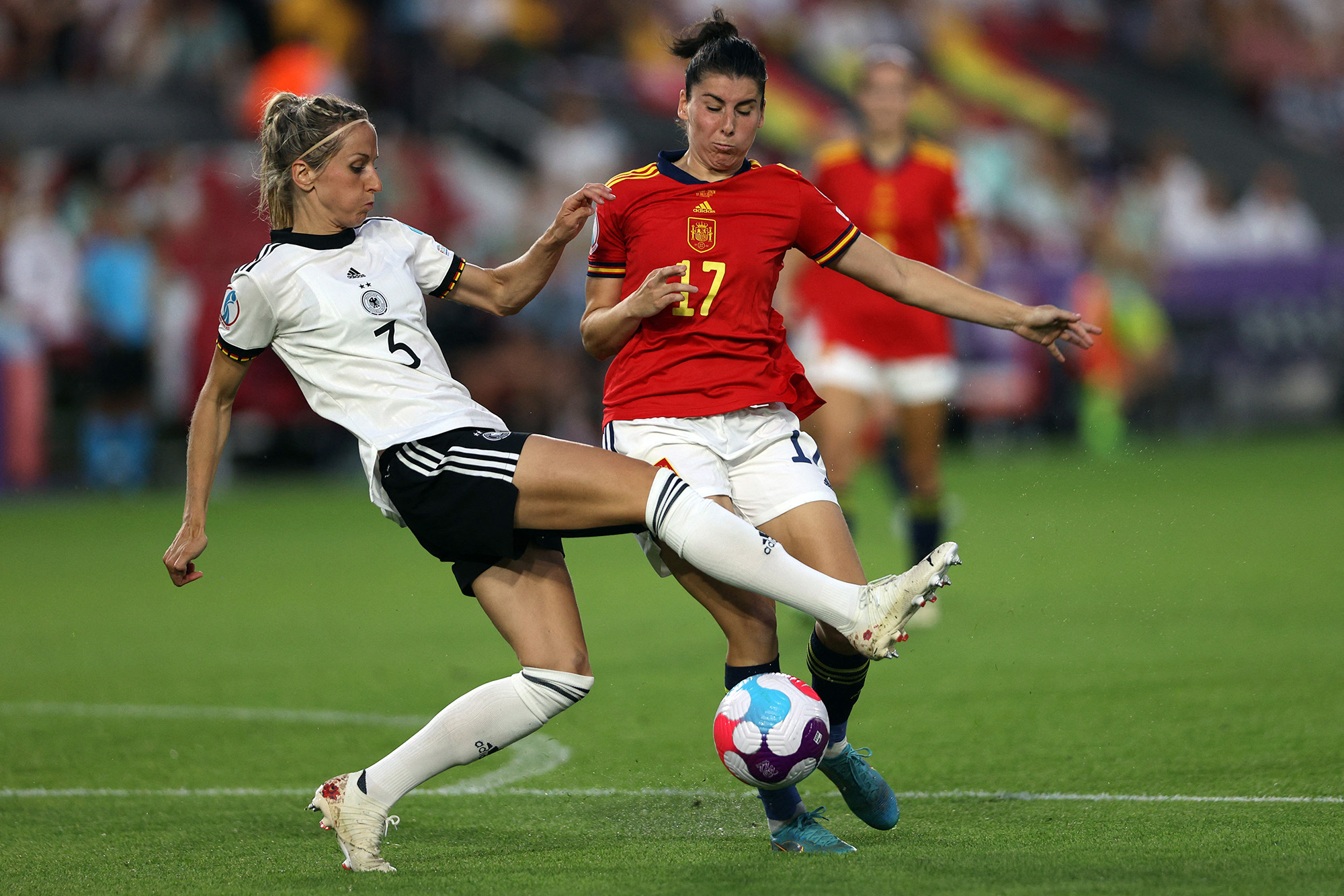Kathy Hendrich aus Kettenis beim Spiel gegen Spanien (Bild: Adrian Dennis/AFP)