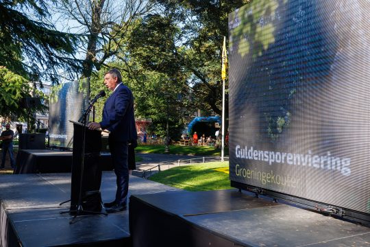 Flanderns Ministerpräsident Jambon bei den Feiern zum Tag der flämischen Gemeinschaft am Sonntag in Kortrijk (Bild: Kurt Desplenter/Belga)