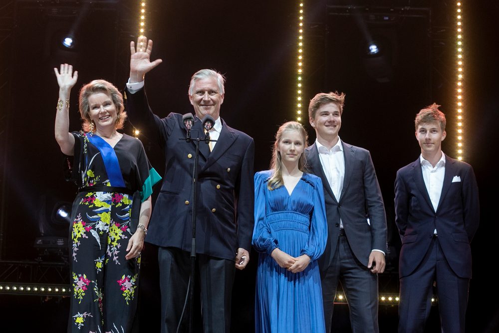 Königin Mathilde, König Philippe und ihre Kinder Eleonore, Gabriel und Emmanuel beim Konzert zum Nationalfeiertag in Brüssel (Bild: Hatim Kaghat/Belga)