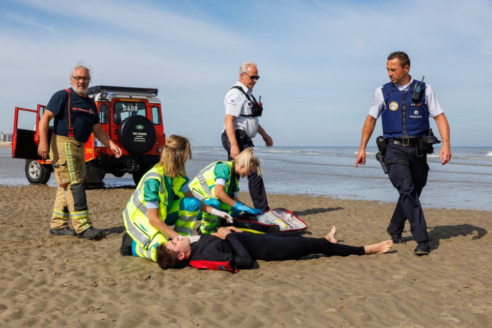 Rettungsübung in Koksijde (Bild: Kurt Desplender/Belga)