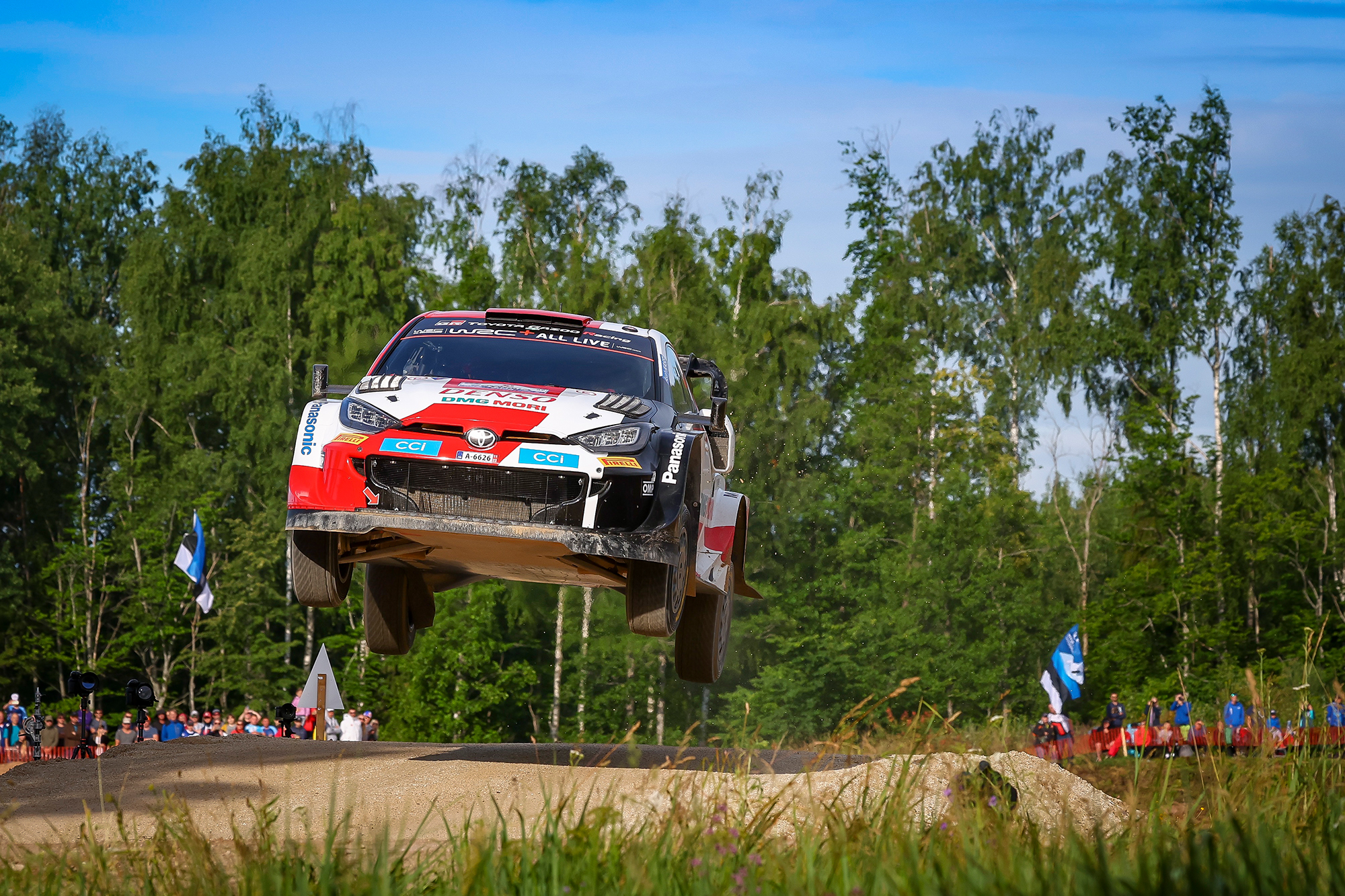 Kalle Rovanperä/Jonne Halttunen liegen in Estland in Führung (Bild: Toyota Gazoo Racing)